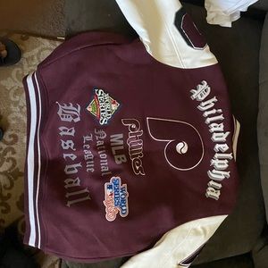 I’m selling the Philadelphia Phillies varsity Jacket